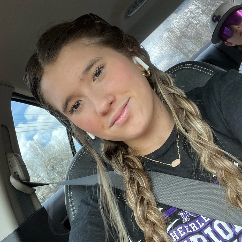 Meet your Posher, Lucy